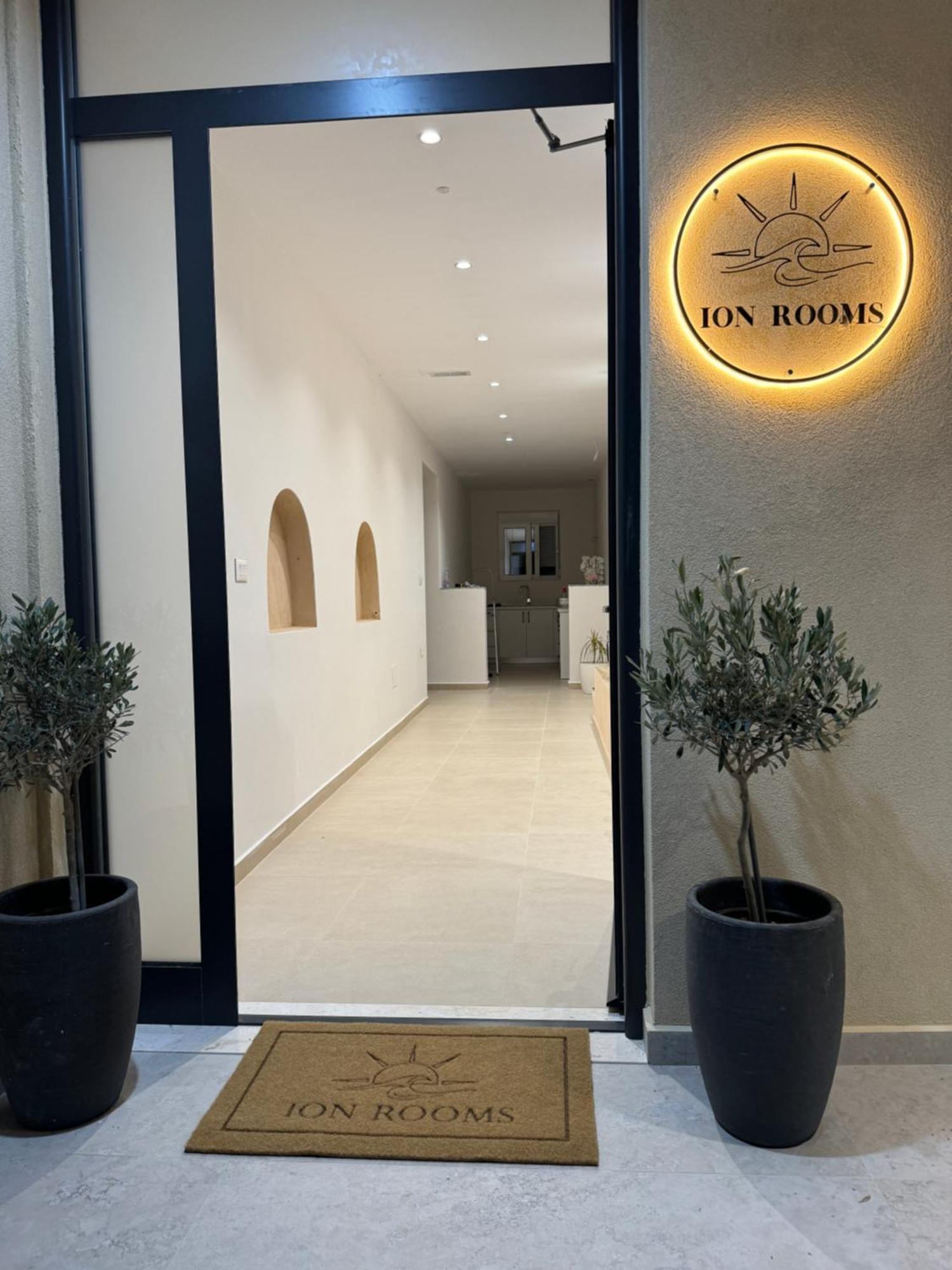 Ion Rooms Himare Exterior photo