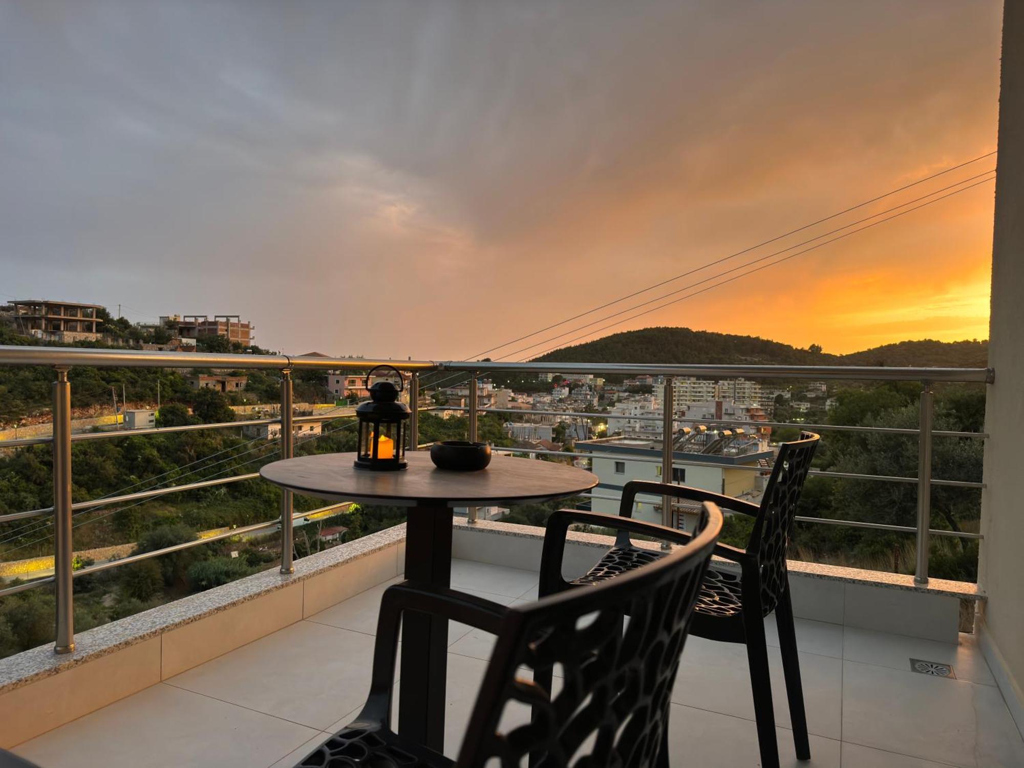 Ion Rooms Himare Exterior photo